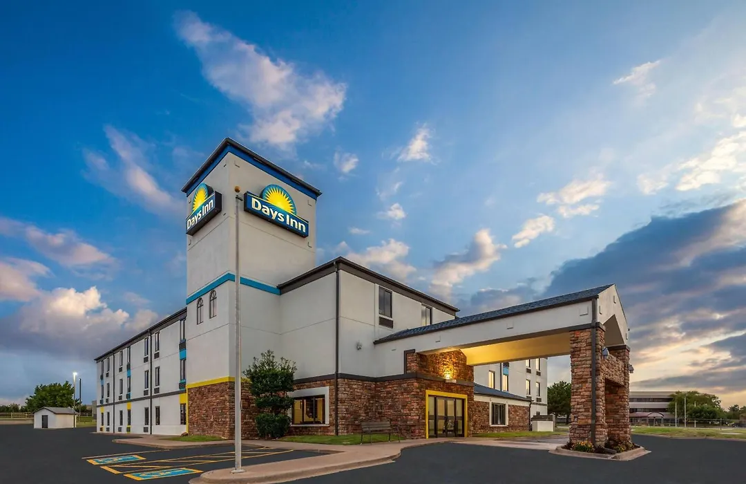 Days Inn By Wyndham Tulsa Central-1