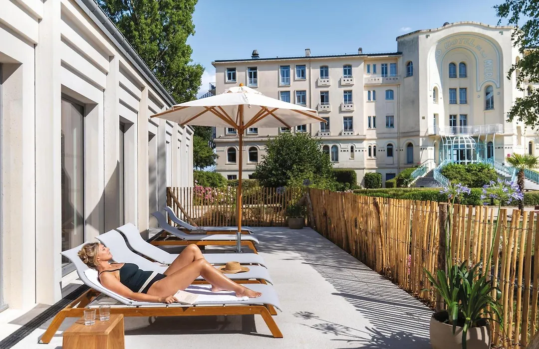 Hôtel Morgat Le Grand Hôtel De La Mer-1