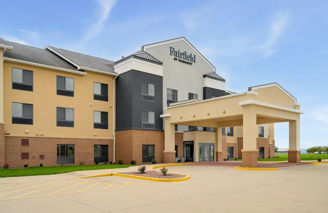 Fairfield Inn & Suites Bloomington-1