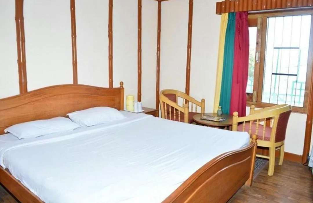 Snow King Retreat: Himalayan Views & Mountain Luxury-1