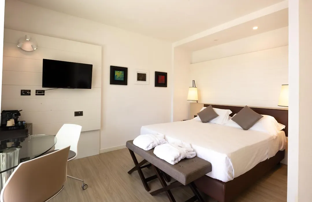 Hotel Viareggio-1