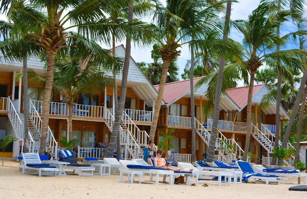 Golden Beach Cottages-1