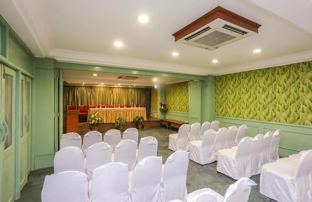 Treebo Komfort Suites, 3 Km From Mysore Palace-1