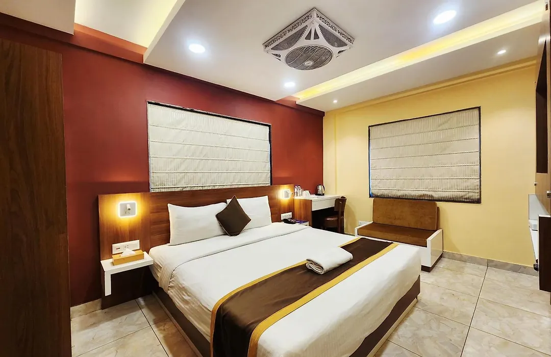 The Avenue Hotel Ballygunge-1