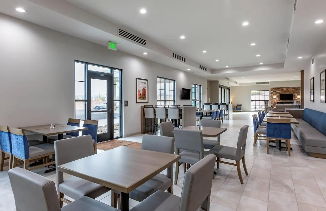 Comfort Suites Scottsdale Talking Stick Entertainment District-1