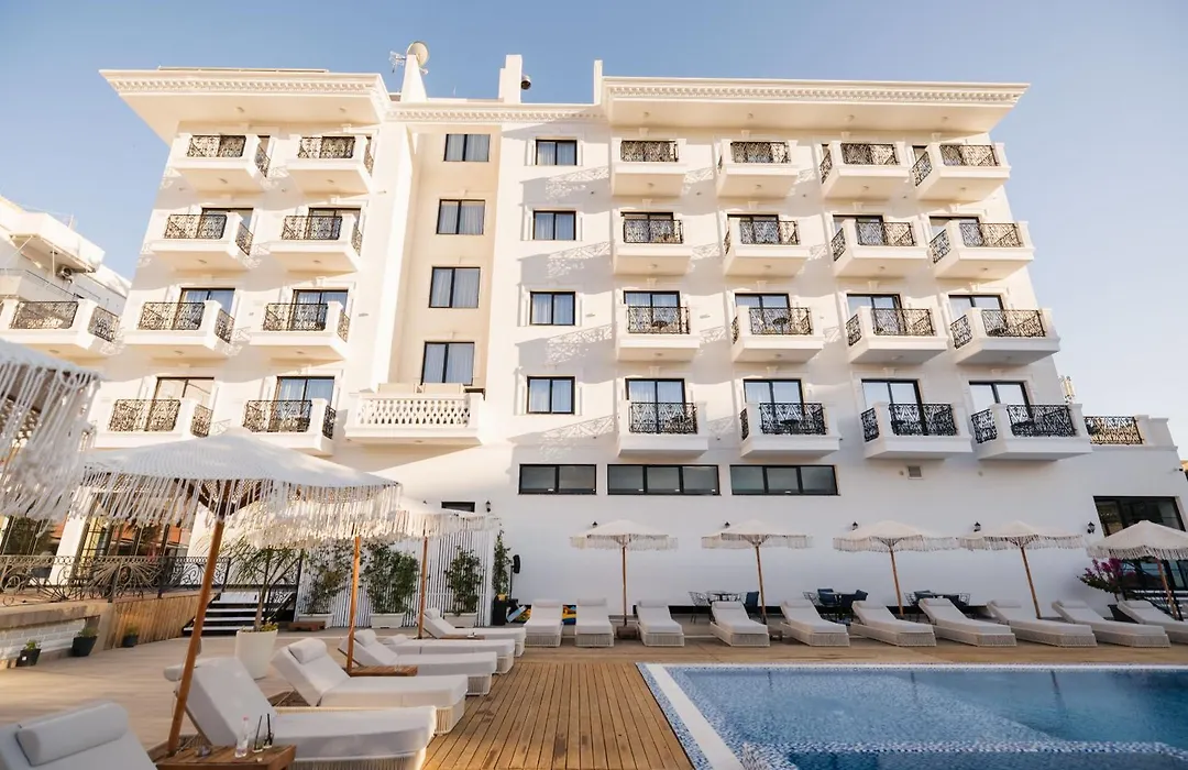 Chimaera Hotel-1