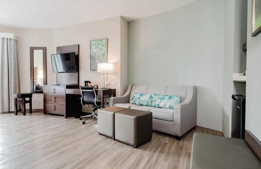 Comfort Inn & Suites Tobago-1