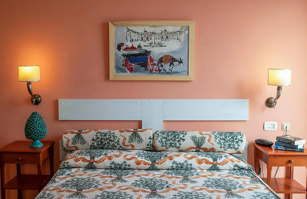 Hotel Vecchio Borgo-1