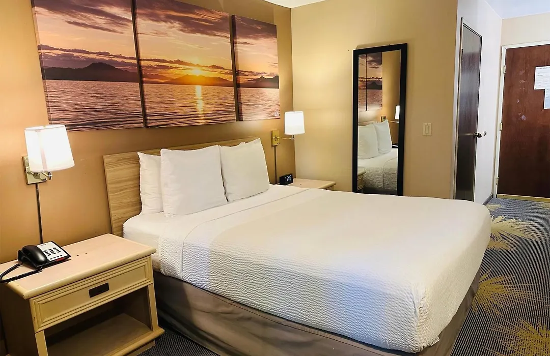 Days Inn By Wyndham Seatac Airport-1