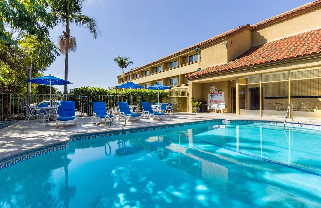Best Western Plus Newport Mesa Inn-1