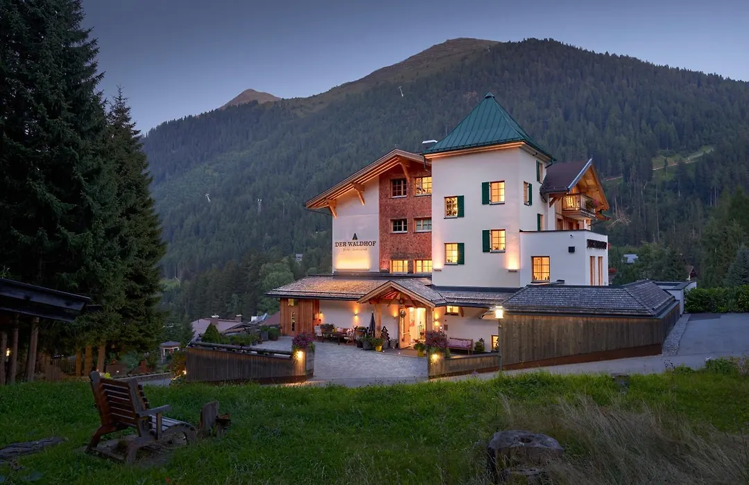 Hotel Der Waldhof - Unique - A Hidden Gem - Nature - Organic - Eco-1