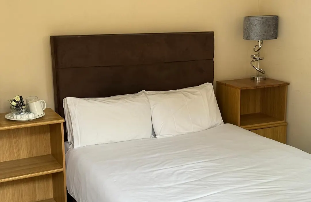 Airport Guest House-1