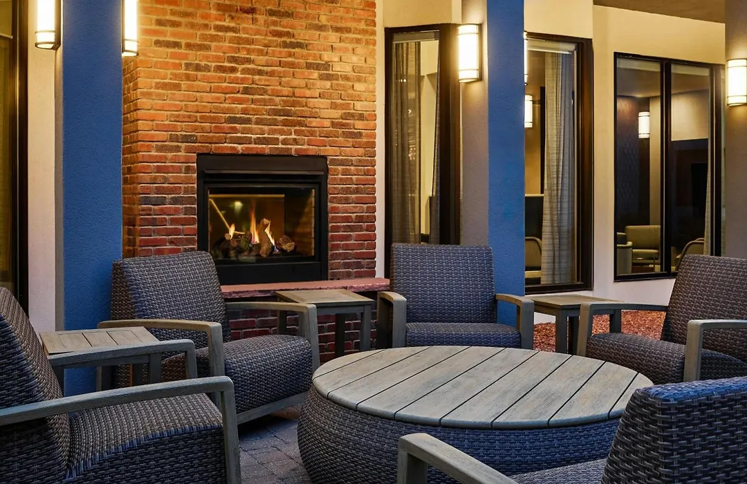 Courtyard By Marriott Boulder-1