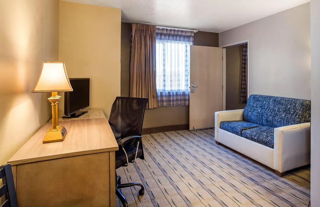 Quality Inn Moriarty-1