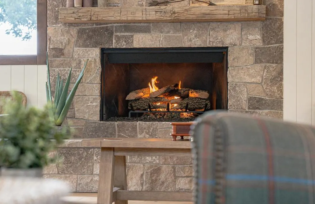 Petty Ranch Inn-1