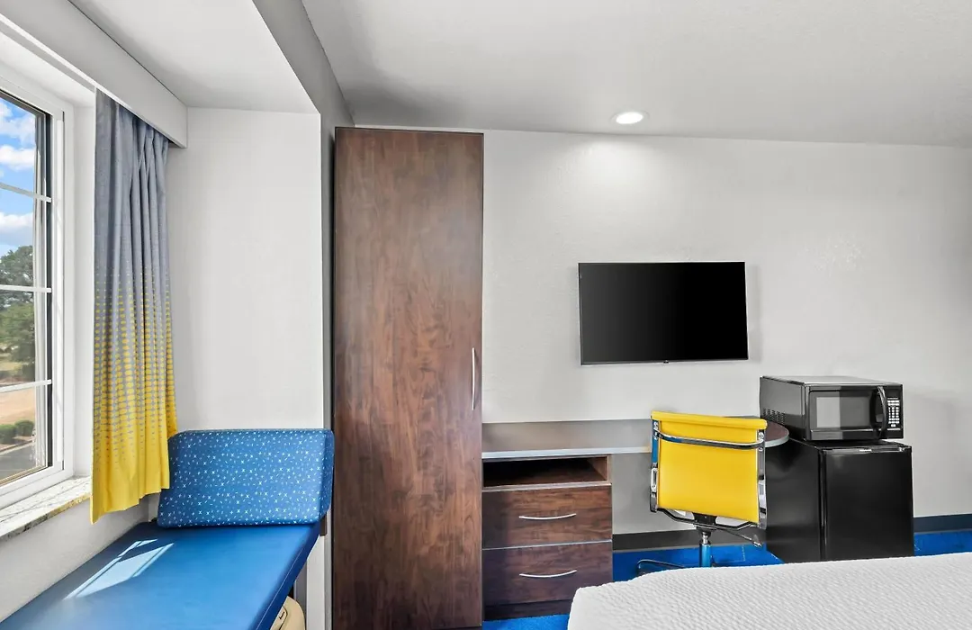 Microtel Inn & Suites By Wyndham Searcy-1