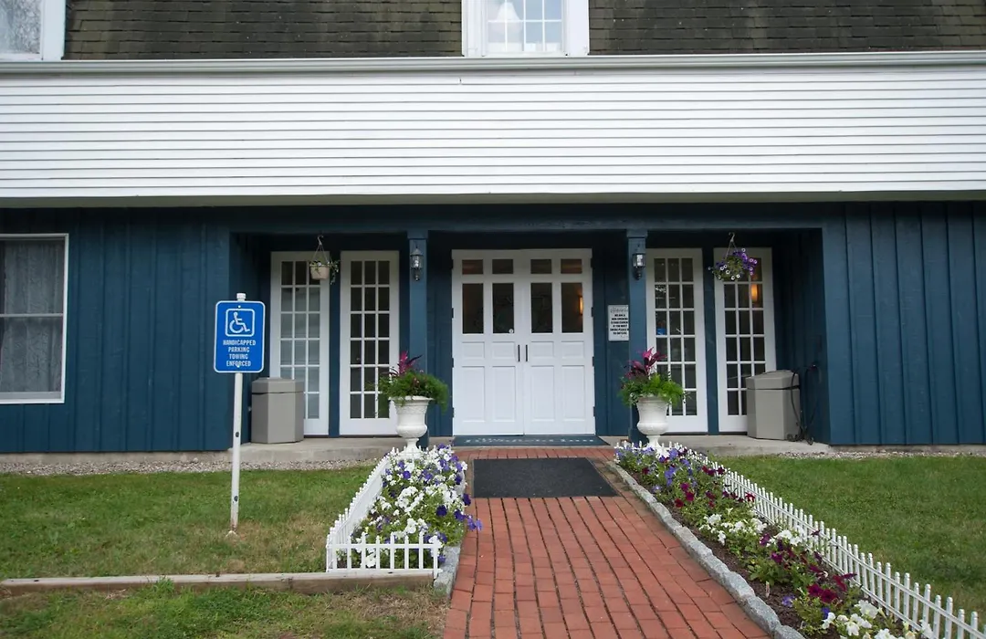 The Litchfield Inn-1