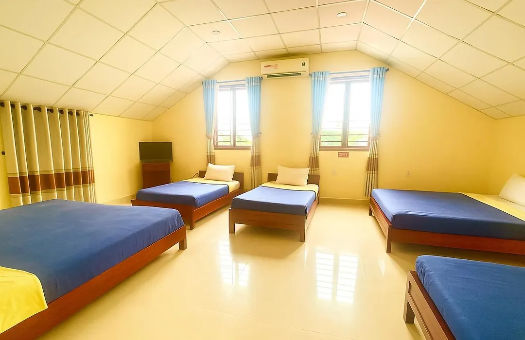 Golden River Hotel-1