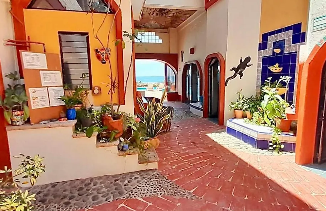 La Paloma Oceanfront Retreat-1