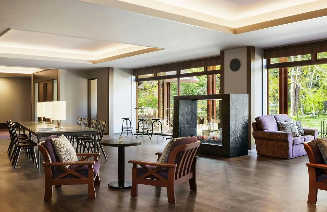Courtyard By Marriott Hakuba-1