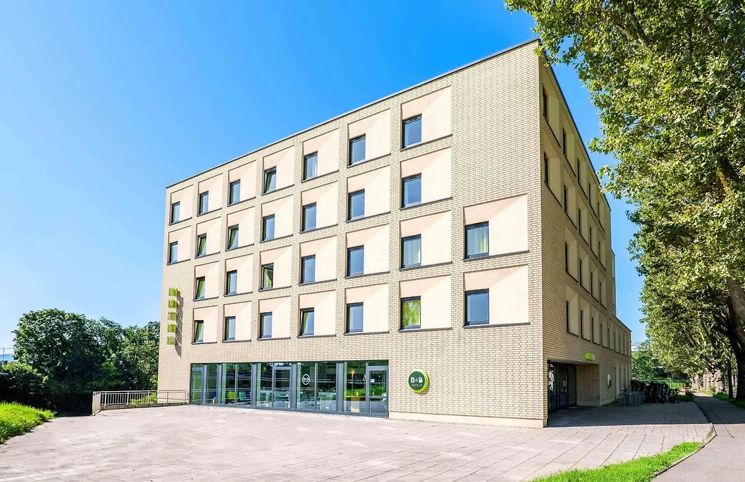 B&B Hotel Karlsruhe-1