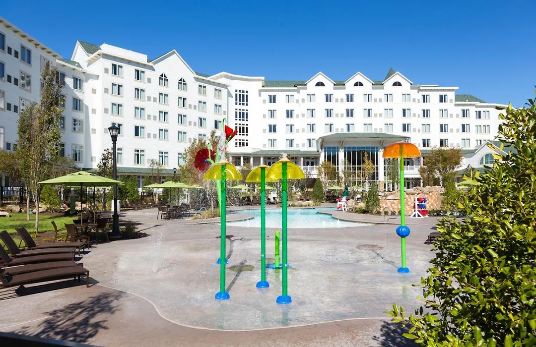Dollywood'S Dreammore Resort And Spa-1