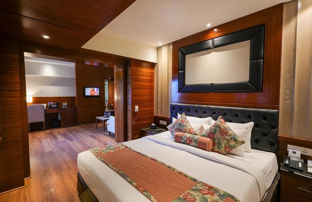 Hotel Royal Cliff-1