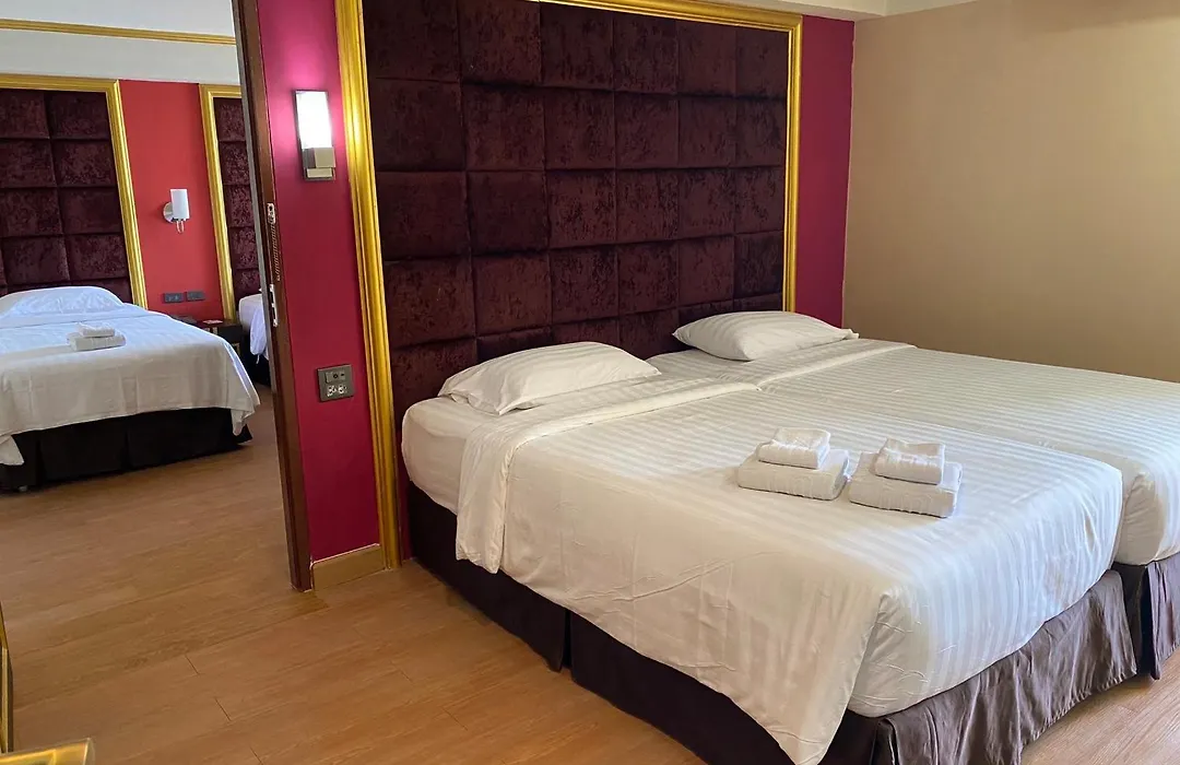 Grand Pink Hotel Hatyai-1