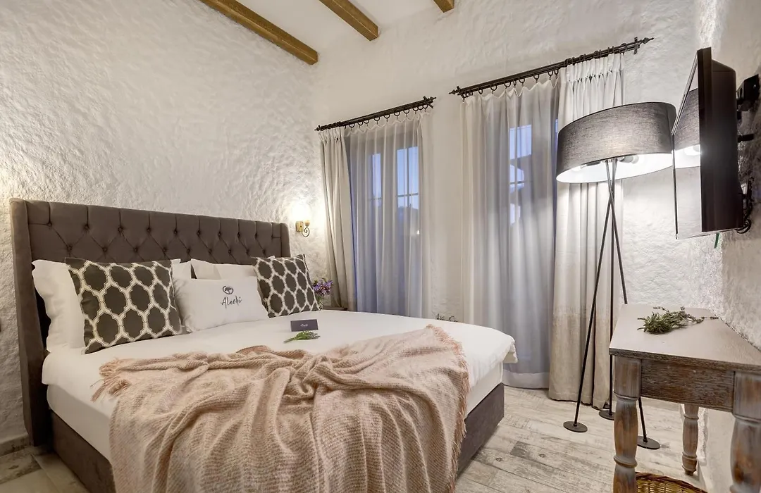 Alachi Hotel-1