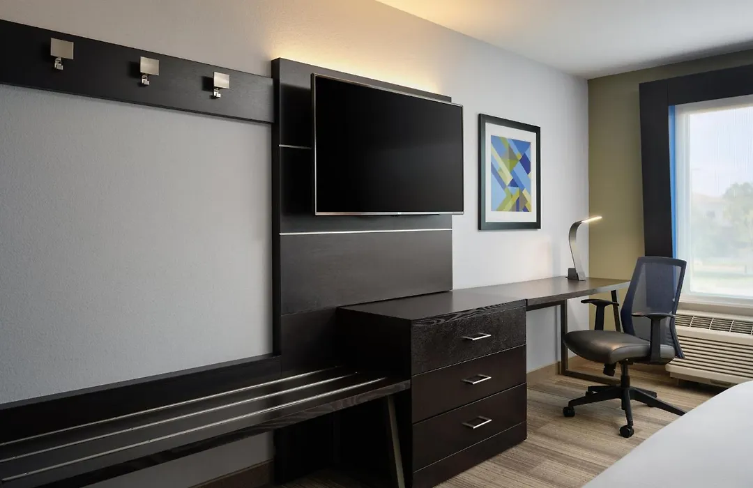 Holiday Inn Express & Suites Brunswick By Ihg-1