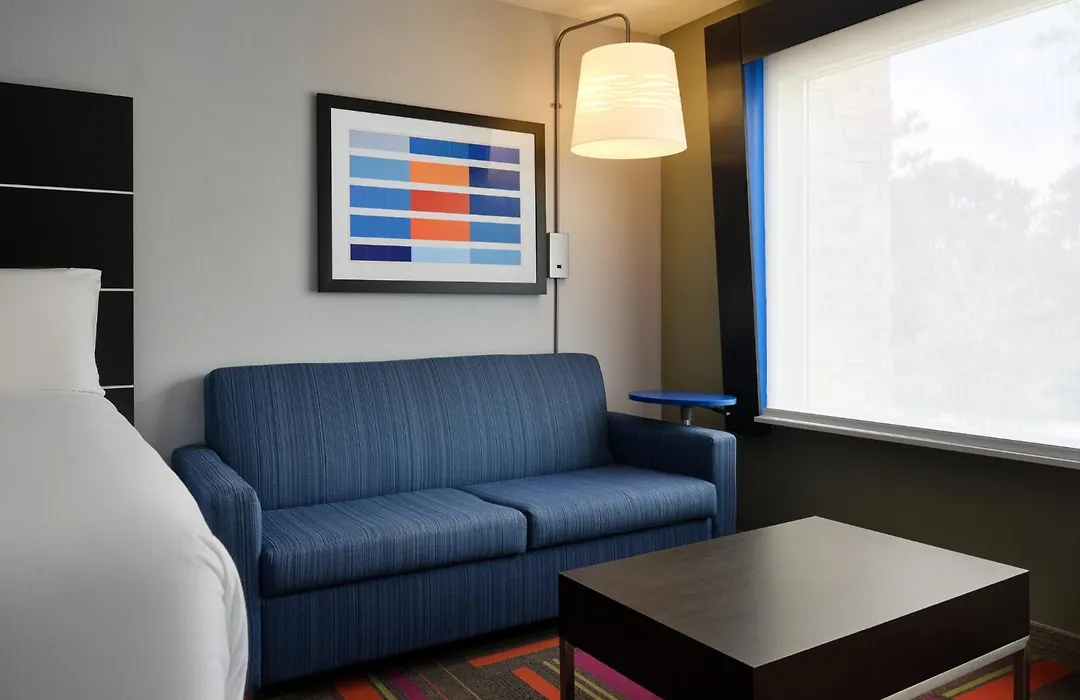 Holiday Inn Express & Suites Brunswick By Ihg-1