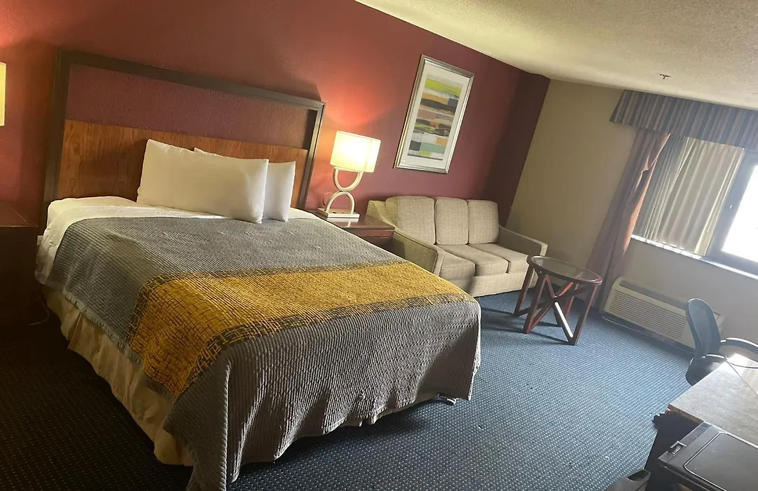 Apm Inn & Suites-1
