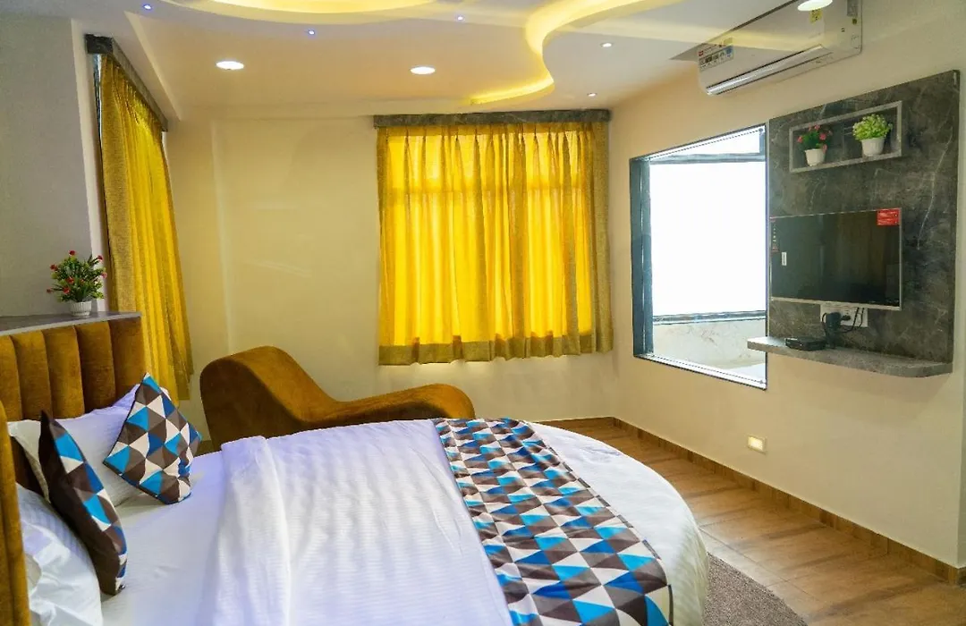 Hotel Lee Grand-1