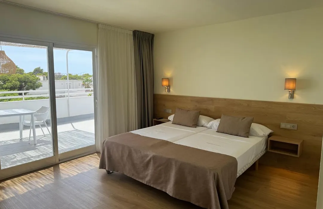Iroco Hostal-1