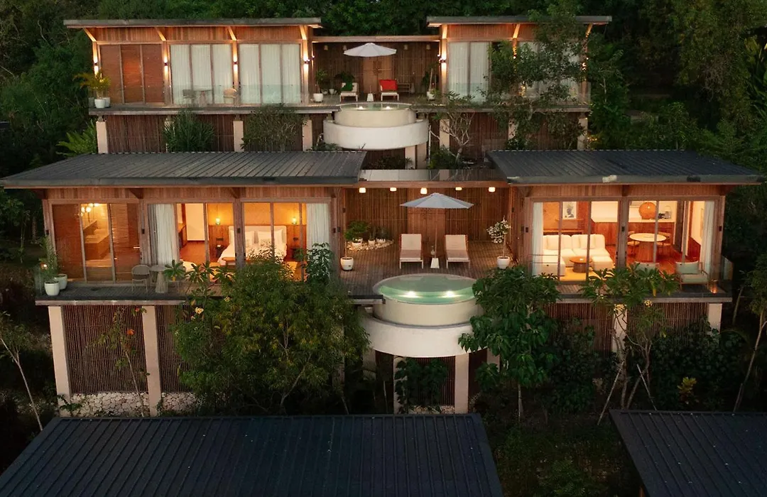 Gruen Uluwatu-1