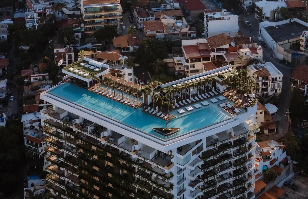 Maxwell Residences Romantic Zone-1
