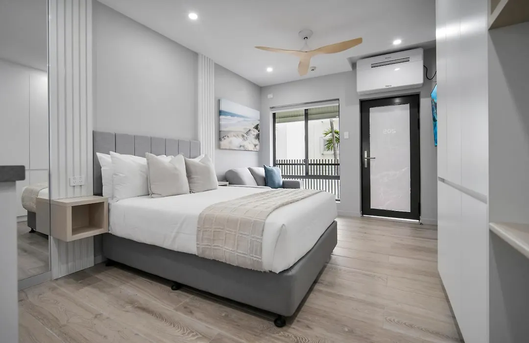 Belmoral Corporate Suites (Adults Only)-1
