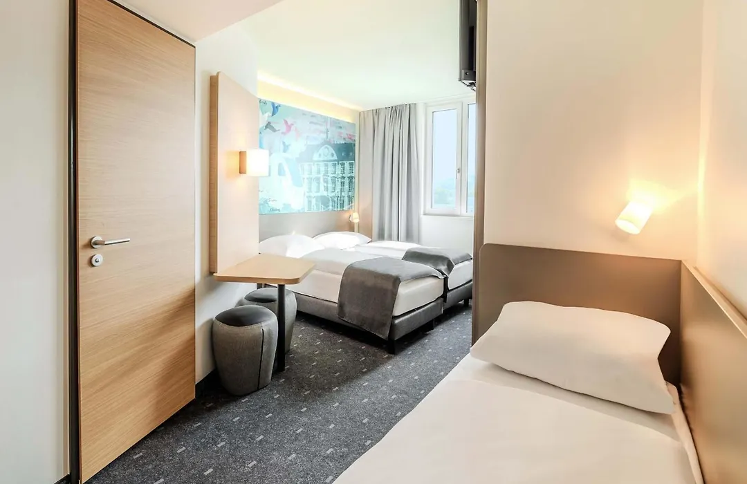 B&B HOTEL Offenburg-Hbf-1