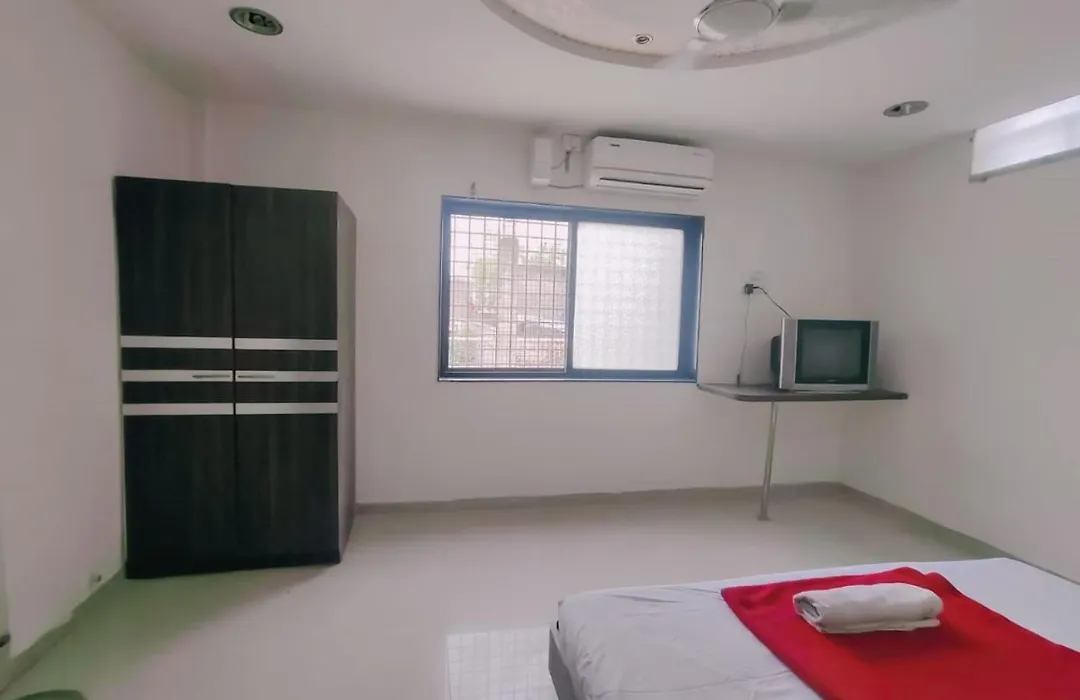 Hotel Poonam Lodge-1