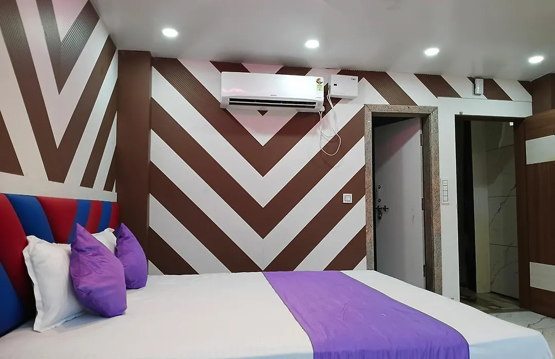 Hotel Central Point-1