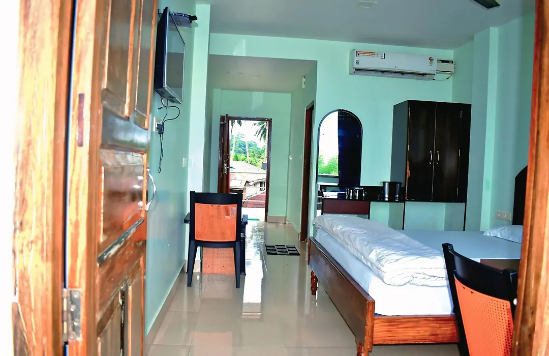 Hotel Gourav-1