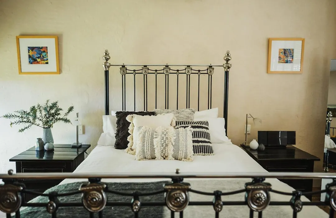 Wild Olive Cottage Clare Valley-1