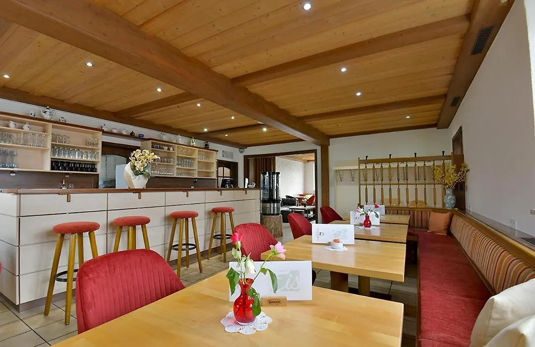 Café und Hotel Zum Grünen Baum-1