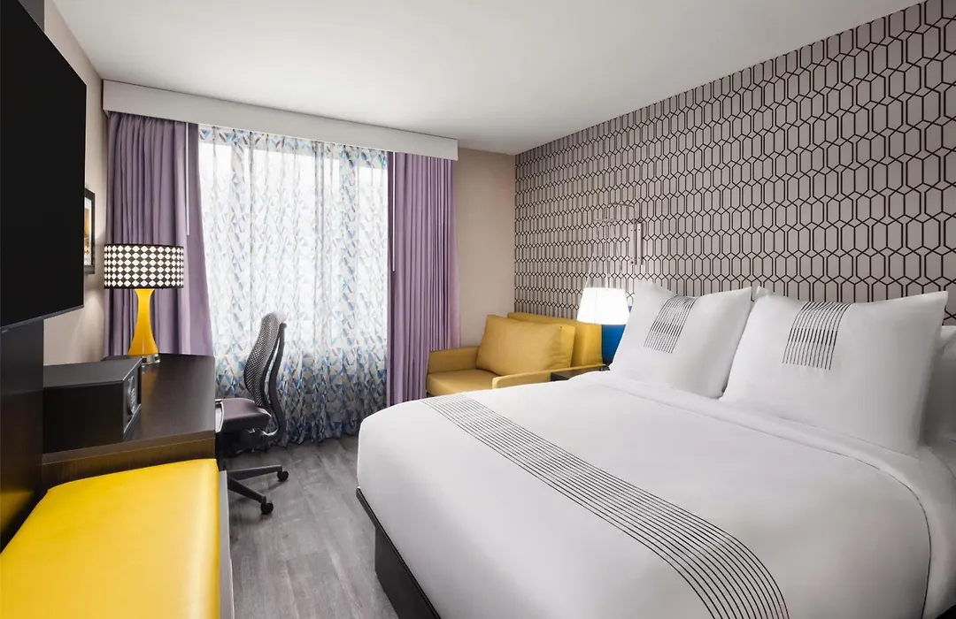 Glo Best Western Bronx Nyc-1