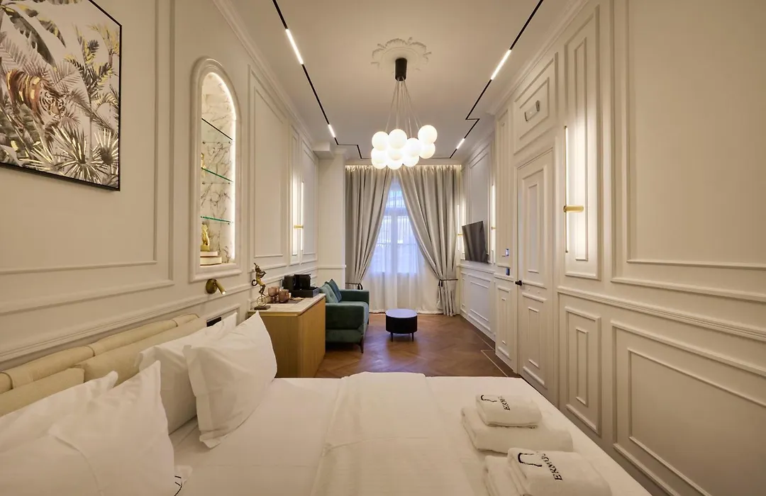 Ermou 99 Intelligent Private Suites-1