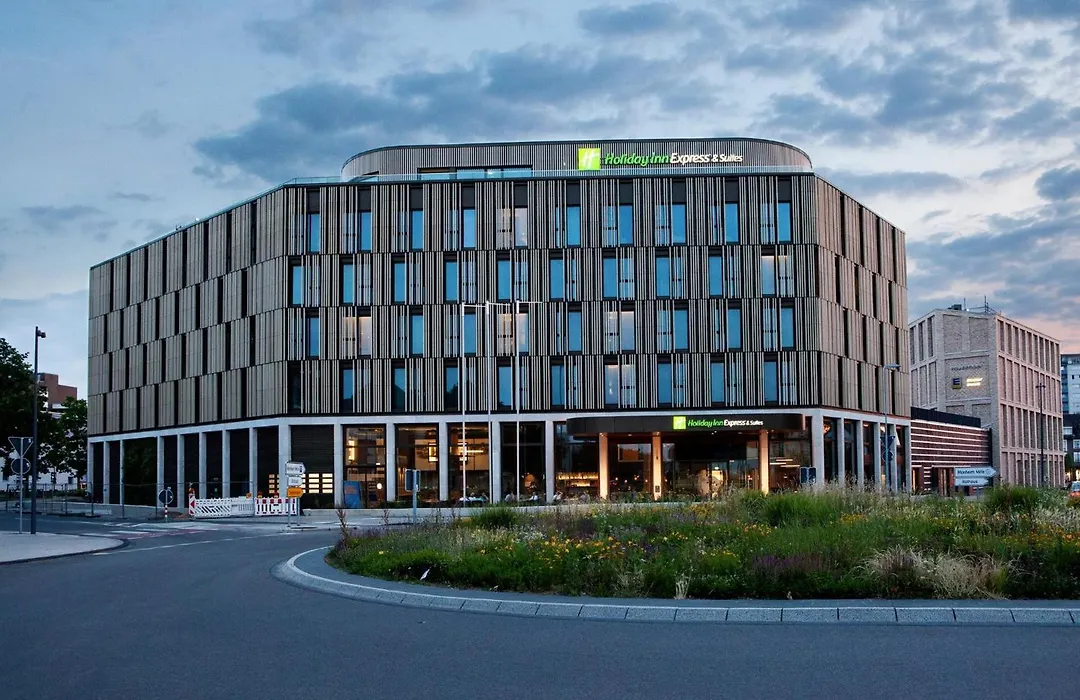Holiday Inn Express&Suites Monheim am Rhein by IHG-1