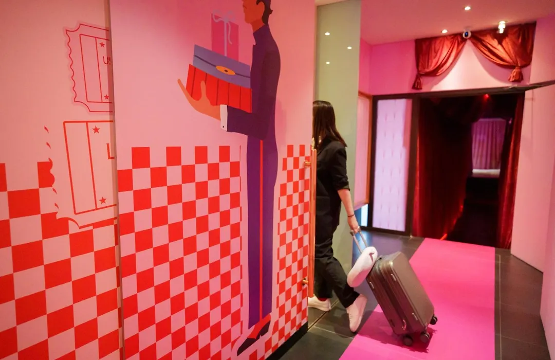 The Grand Arosa - Pop-Up Hotel Self Check-In-1