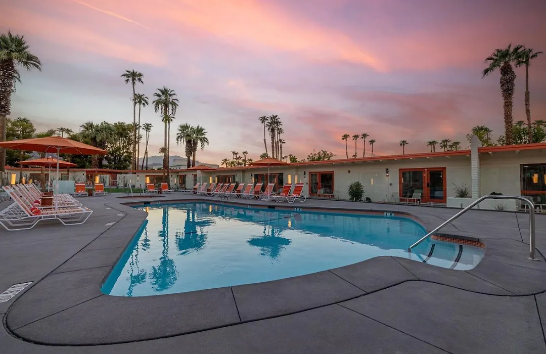 Mojave Resort - Adults Only-1