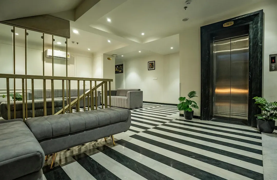 Hotel Lake Metro-1