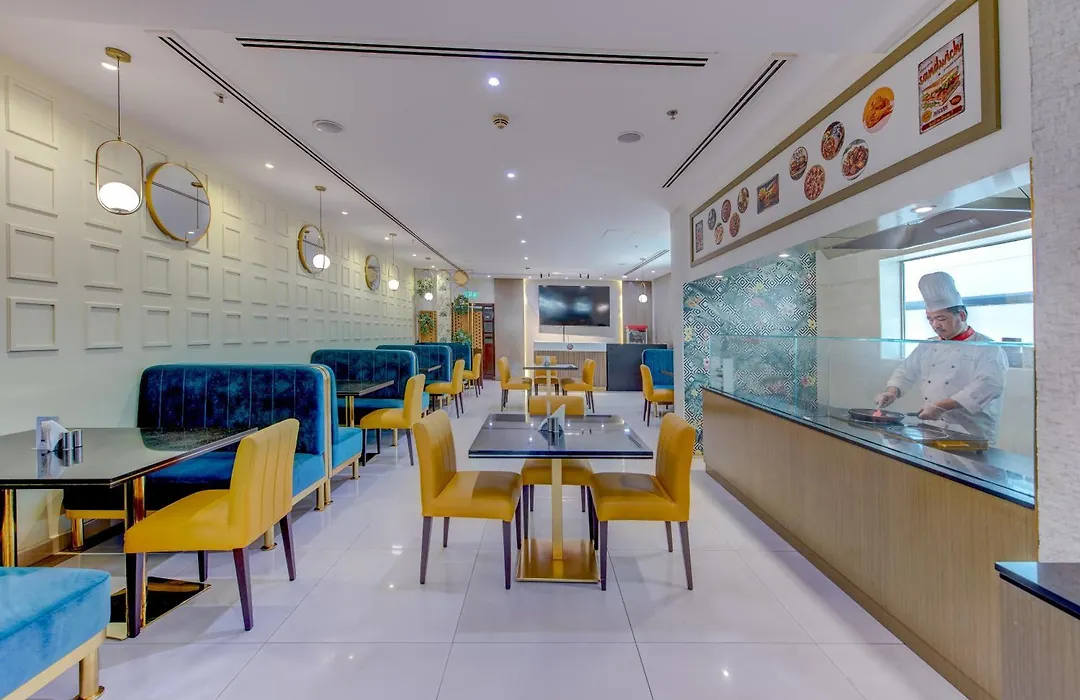 Howard Johnson Plaza By Wyndham Dubai Deira-1